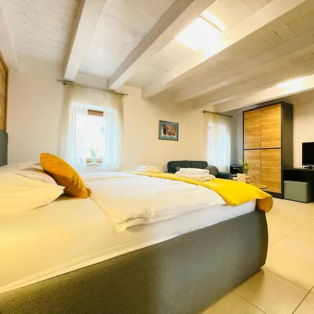 Fazana City Rooms With Free Parking Exterior photo