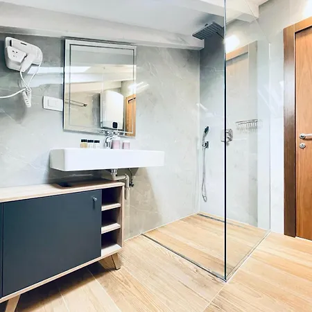 Fazana City Rooms With Free Parking Exterior photo