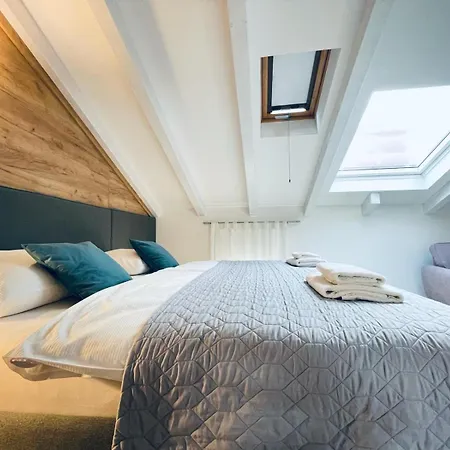 Fazana City Rooms With Free Parking Exterior photo