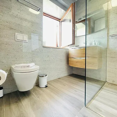 Fazana City Rooms With Free Parking Exterior photo